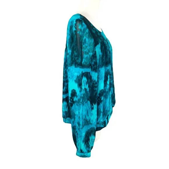 VINCE CAMUTO Boho Blouse Blue Print Dolman Sleeves NWT Size XS New with Tags - Picture 8 of 10